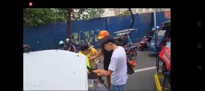 Another vlogger being an absolute POS in a foreign country