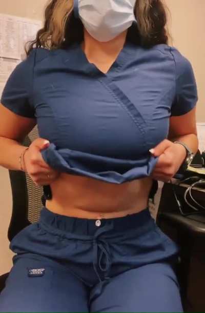 MaskedGirlsFlashing