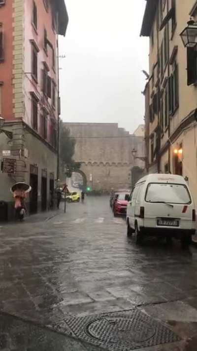 I couldn’t have asked for better weather when I went to Florence (pre-Covid). I like to think we’re all the guy walking down the road.