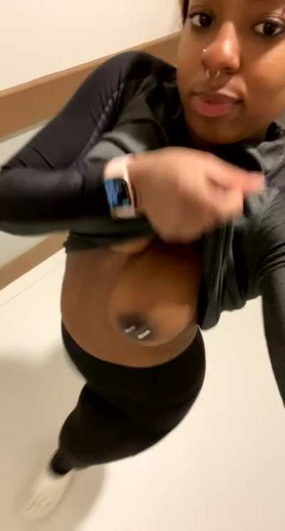 Only comment if youd fuck my ass