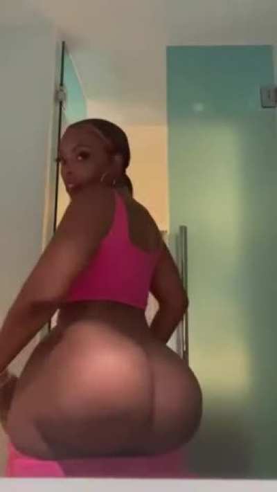 Dumb thick🔥🔥