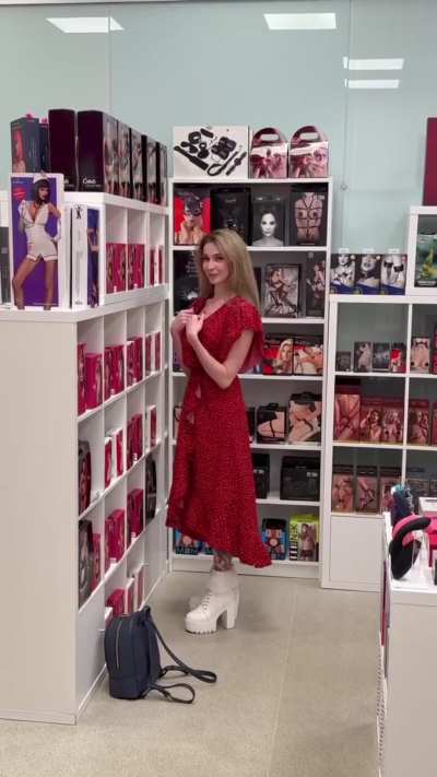 Tits flashing at shop