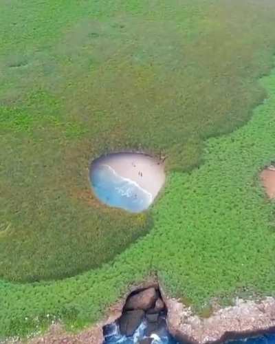 🔥 Hidden beach in the Merietas Islands 🔥