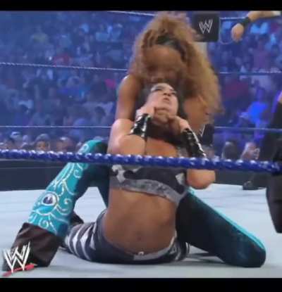 Alicia Fox bending Melina