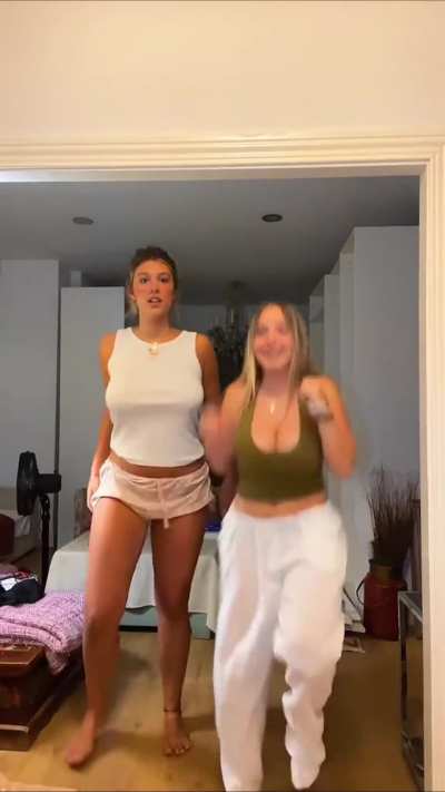 Small vs Tall - Both Bouncy