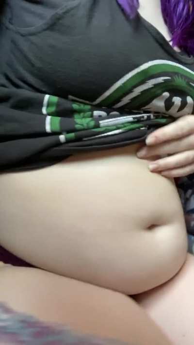 handful of jiggly belly