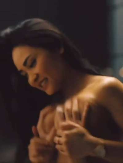 Mai Duong Kieu in Bad Banks [2018- ]
