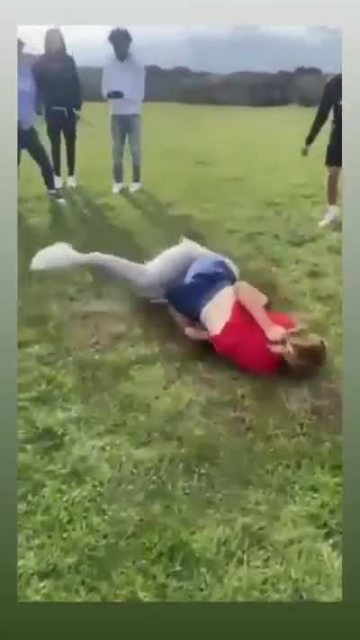 wait for the end, That kick to the face!!!