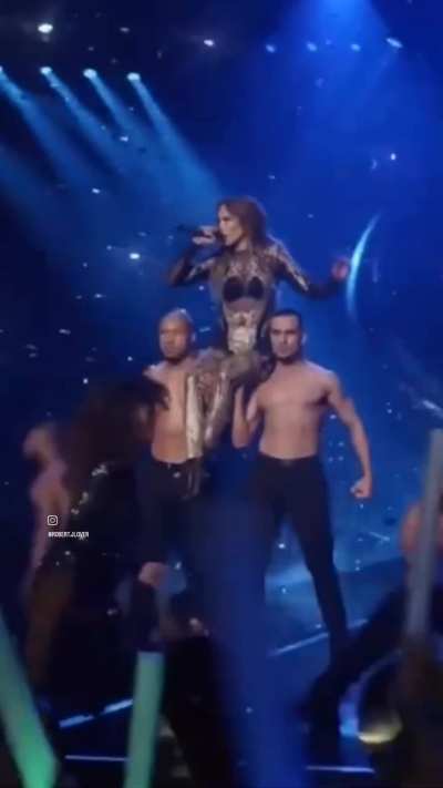 Jennifer lopez