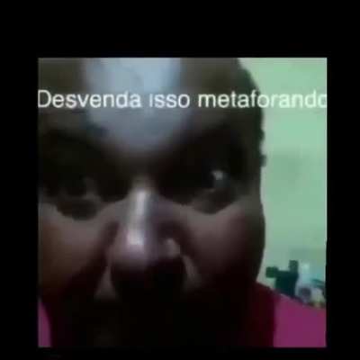 Ele jamais saberá que eu irei restaurar o comunismo