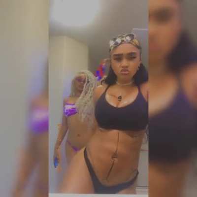 SEXY!<wbr>!🥵🥵🥵