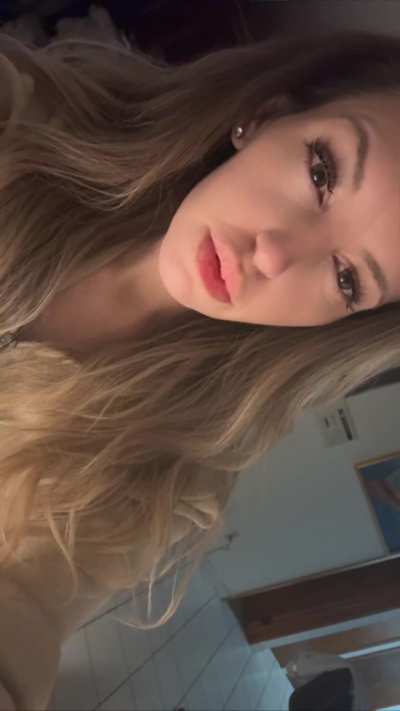 Wifey is out with her friends and it’s time to turn your mind into mush💋<wbr>🤭😈