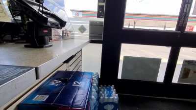 Fight outside of 7-Eleven in Las Vegas