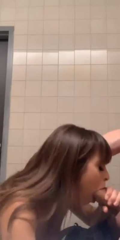 Riley gives the best head