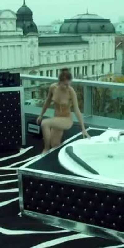 Boryana Manoilova - Gomorrah 60 FPS