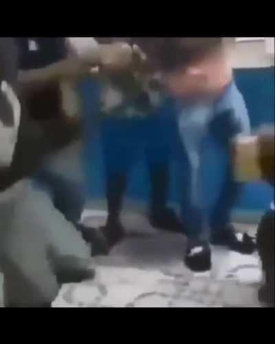 Beler u/The_İnfinity- ‘yi eve çağırdım parti var diye aq salağına bakın fark etmedi videoya çektiğimi