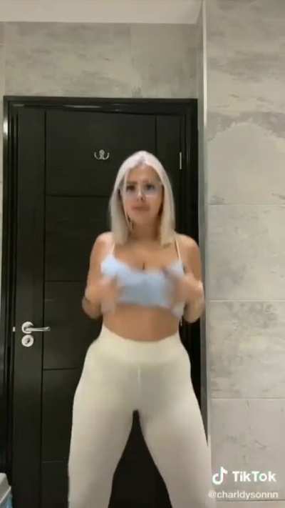 Big Tiddy Phat Ass
