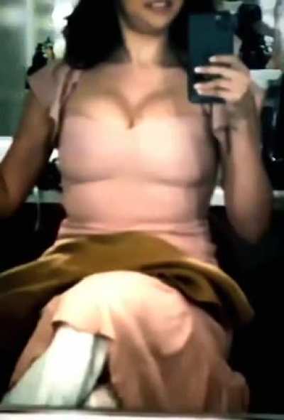 Queens heaving bosom