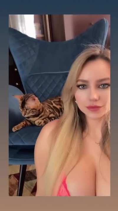 Neringa With her cat 2