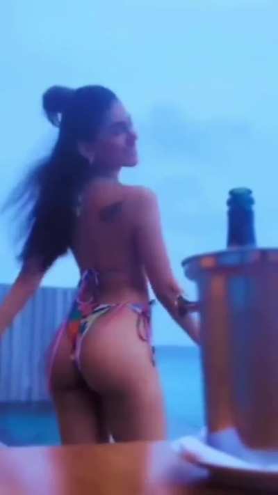Alaya F! (new)
