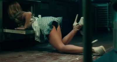 this part from her new video makes me EXPLODE!