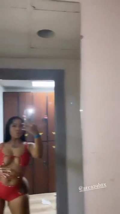 🍑🤳🏽❤️