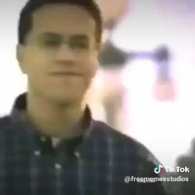 😳
