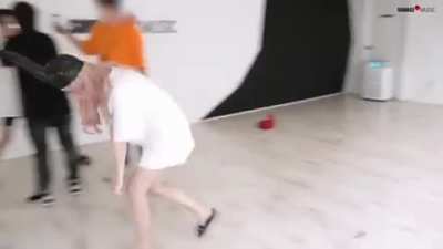 Yerin thats enough. 😂