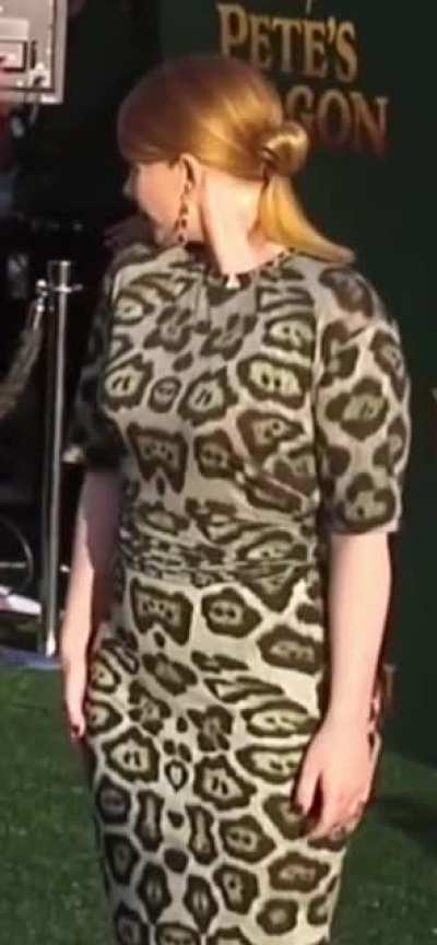 Right Dress Jiggle