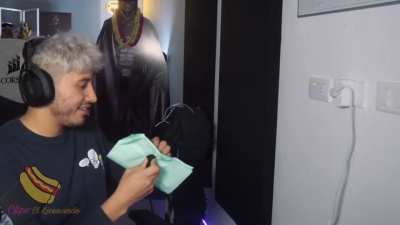 Tengo varios memes del MAAU y la One Coin pero pongo aca este pq tengo fe en el ya q fue el primero q hize de el y creo o q es el mejor (Pd: Clips El Licenciado soy yo, lo digo para q no me llamen ladron de memes xdd)