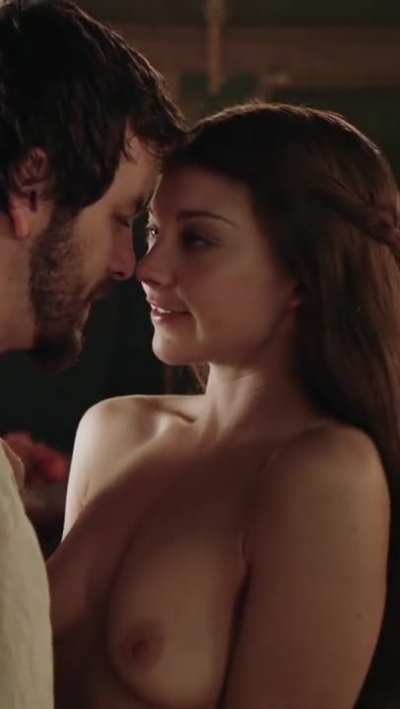 Peak Natalie Dormer