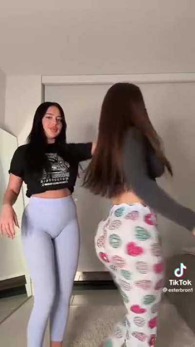 👀👀