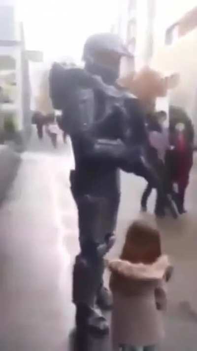 Los juegos hacen violentos a los pibes // Los pibes: