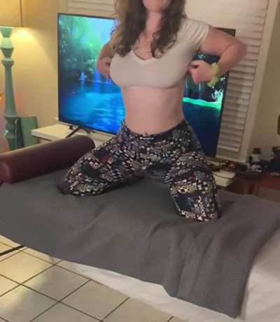Anyone want to get on my massage table? I have plenty of oil! [OC]