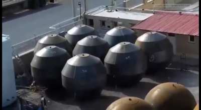 Construction of spherical tanks by explosive method