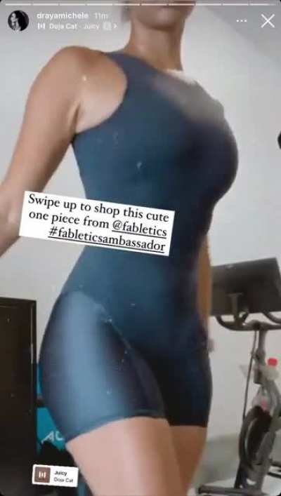 >>>