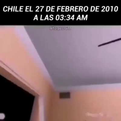 AGARRA LA TELE WEON