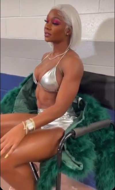 Jade Cargill hoooooooooooot 🔥🔥🔥🔥🔥<wbr>🔥🔥