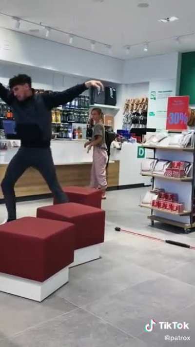 I don't know what's going on