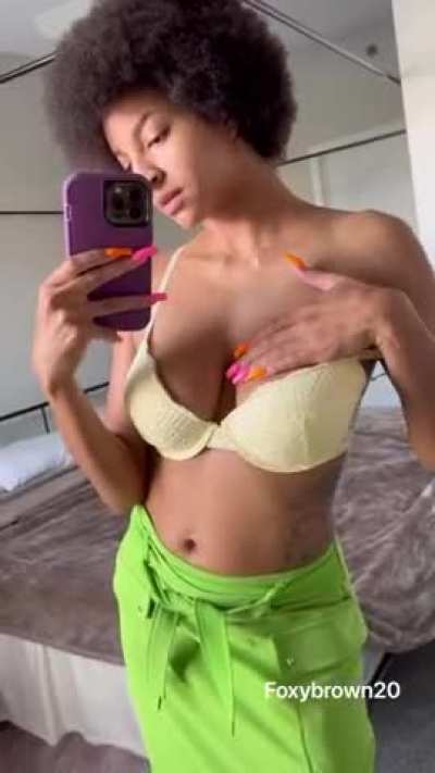 Here’s a tease of my natural big boobs 😏