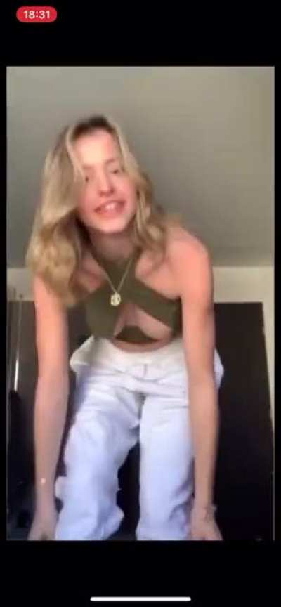 Lea Elui G Nipslip