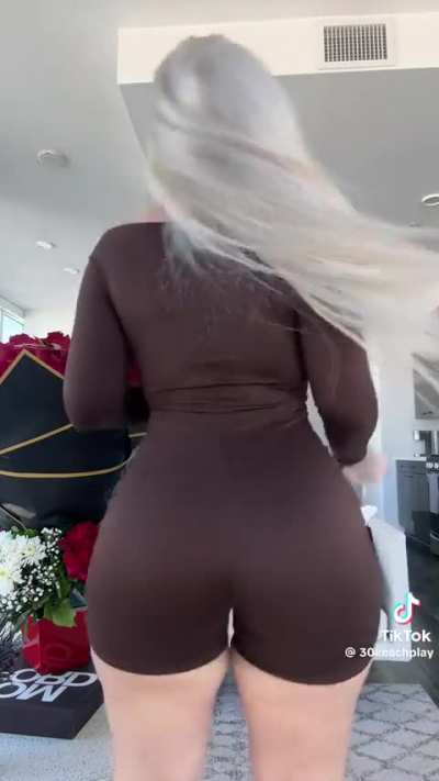 Busty Mama