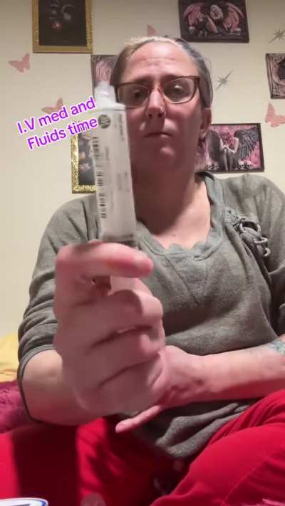 Do IV meds and IV fluids with Dani