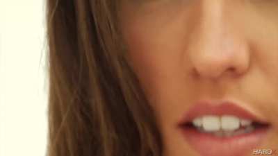 Kelsi Monroe - Erotic video - Sexy Tight Dress - Big ass - Brunette - curvy - xxx