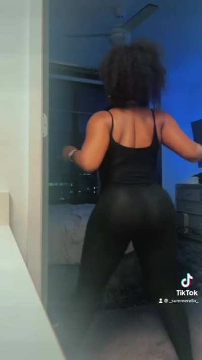 Twerk vid sped up