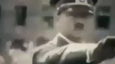 beler şu videodaki karıyı yada şarkıyı bulun çok güzel amq