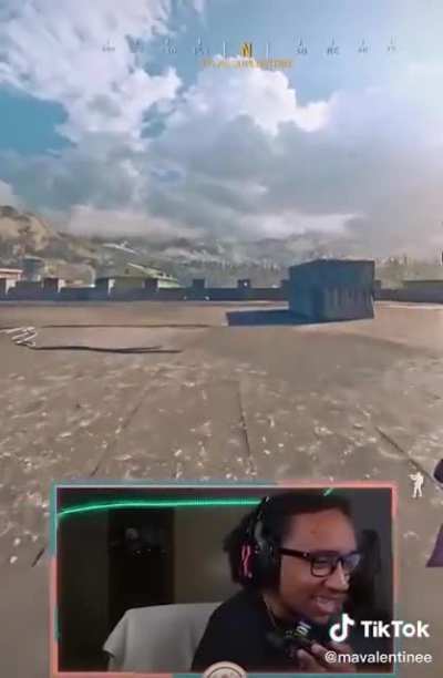 One handed player with the skills