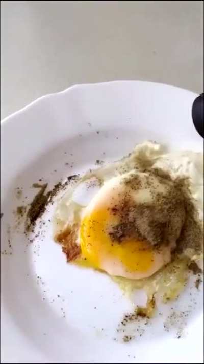 Put too much pepper on my omlette