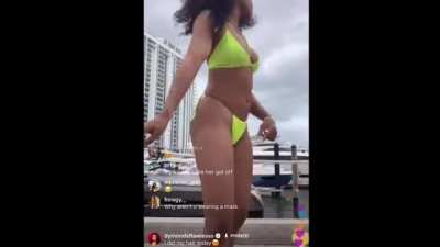 DYMONDSFLAWLESS CUTS UP ON LIVE, TWERKS & SHOWS OFF BODY🍑🍑! | GETS PUT OFF PRIVATE PROPERTY