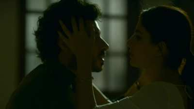 Isha Talwar hot scene from Mirzapur 2